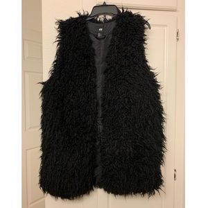 H&M Faux Fur Fuzzy Vest